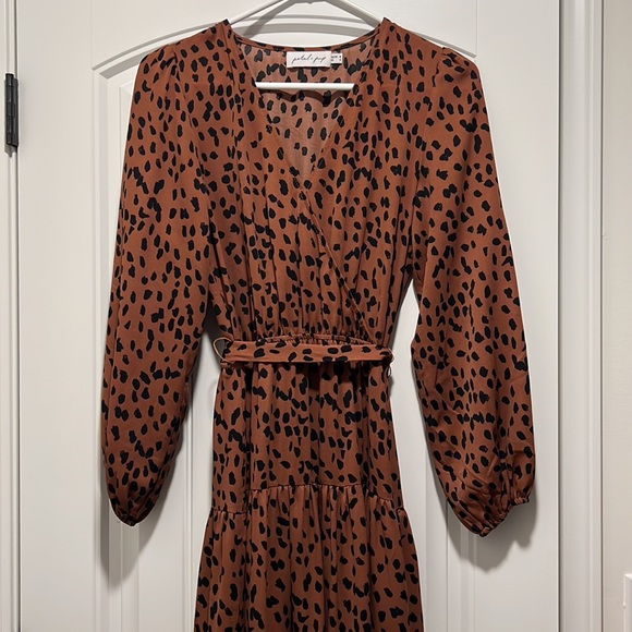 Petal & Pup Size 4 Midi Cheetah print dress worn only a few times - Picture 8 of 8